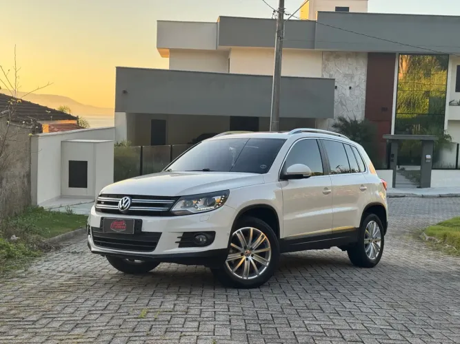 Volkswagen Tiguan 2.0 TSI 16V 200cv Tiptronic 5P 2013