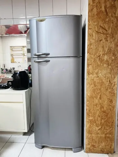 [Pra ONTEM] Geladeira Electrolux Duplex DC47