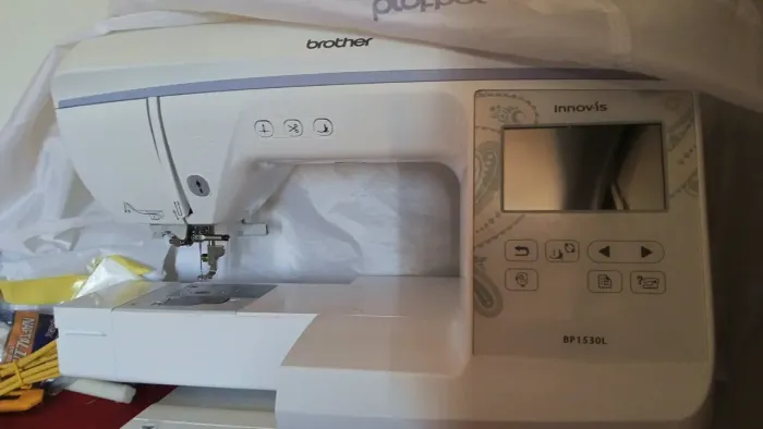 Máquina de bordar brother BP1530l