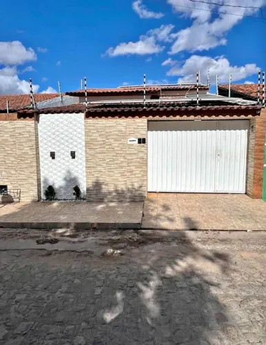 Real 3- CASA NO TOMBA