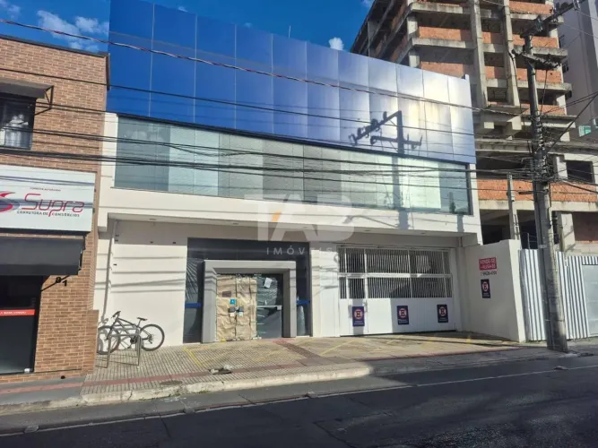 Sala Comercial à Venda | 988 m² de Área Construída