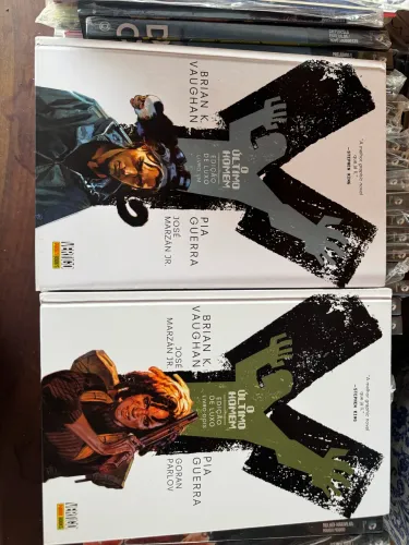 quadrinho HQ o ultimo homem - edição de luxo. livro um e livro dois