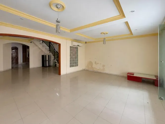 CASA EM VILA- VEMDO-  com 400 metros quadrados com 4 quartos em Campina - Belém - PA