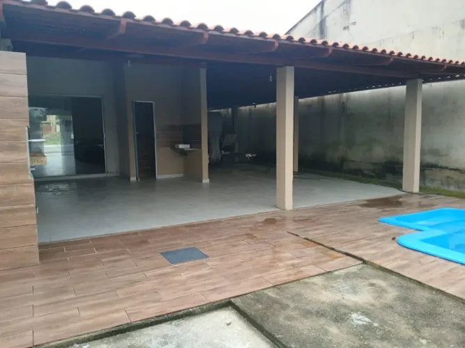CASA EM ARUANÃ-GO / EM CONDOMÍNIO - 03 SUÍTES