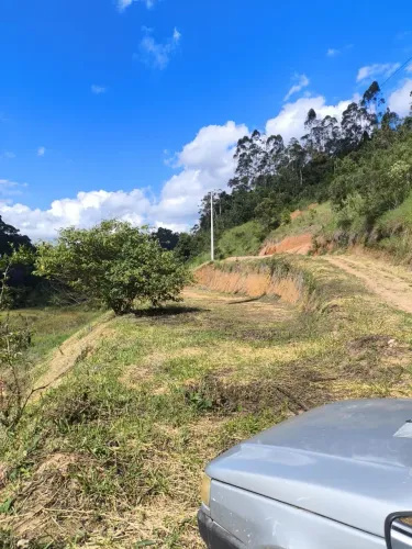 SUA OPORTUNIDADE PRÓXIMO A PEDRA AZUL