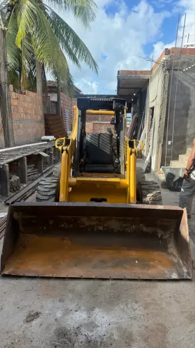 Mini carregadeira case 95XT 2003