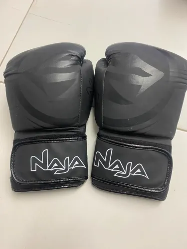 Luva de Boxe Naja 14 oz - Usada