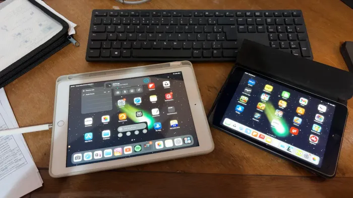 2 iPads