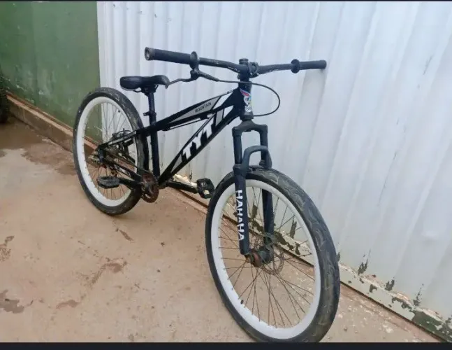 Bike tyt de manobras