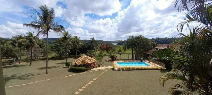 Casa à venda, 4 quartos, 2 suítes, Quintas da Jangada 2ª Seção - IBIRITE/MG