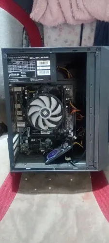 Vendo Pc Ryzen 5 2400g + monitor de 21.5 polegadas