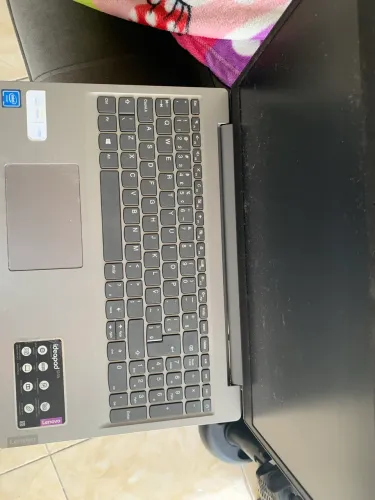 Vendo Notebook Lenovo ideapadS145