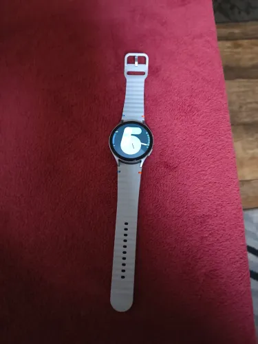 Vendo relógio smartWatch semi novo