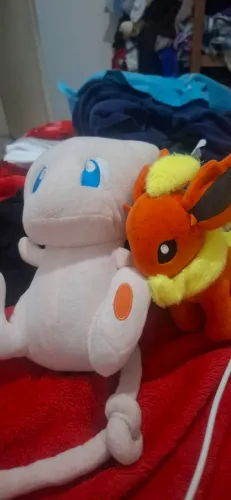 Pelúcias Pokémon 