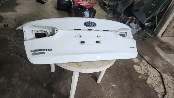 TAMPA MALA KIA CERATO 2014 A 2019