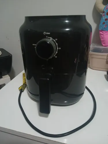 Fritadeira elétrica Mídea minifryer 3 litros modelo FRA30P1 127V  usada em bom estado