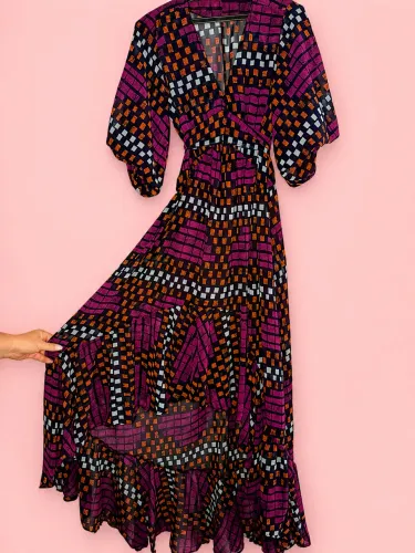 Vestido longo colorido ( valor pode ser negociado )
