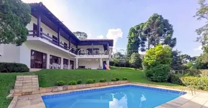 Casa com piscina para alugar em Santa Felicidade, Curitiba - PR | Confiancce Imóveis