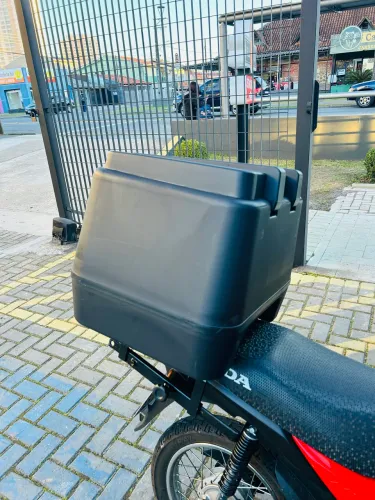 Baú de 80 litros + Suporte