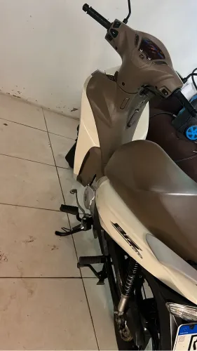 Biz 125 ex 2023 única dona