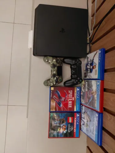 Ps4 Sony console 2 manetes e 5 jogos