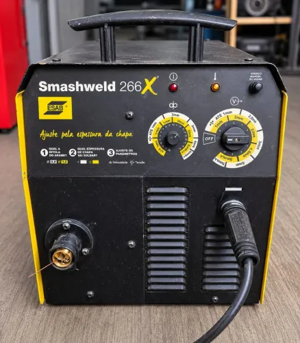 Máquina de solda MIG ESAB 266x 250A Excelente estado!