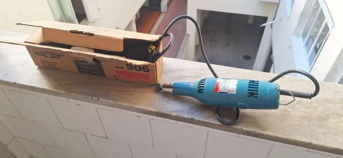 Retifica makita 906 1/4