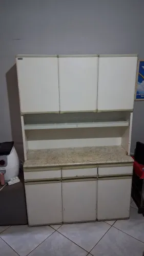 ARMÁRIO DE COZINHA