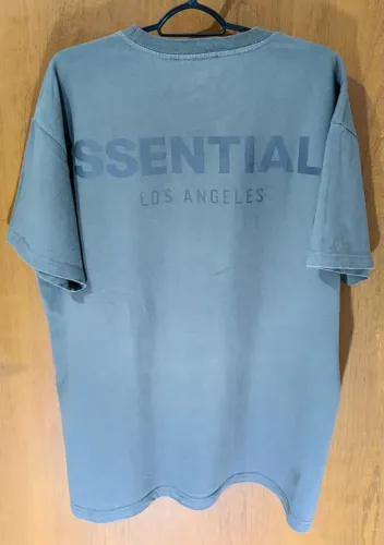 Camiseta Fear Of God Essentials Logo Refletivo Tamanho M