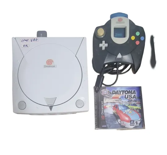 Sega Dreamcast com um jogo