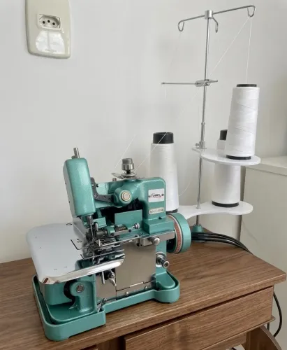 Overlok semi industrial 