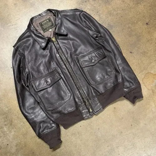jaqueta de aviador made in usa da sporty's pilot shop em couro nobre tipo goatskin marrom