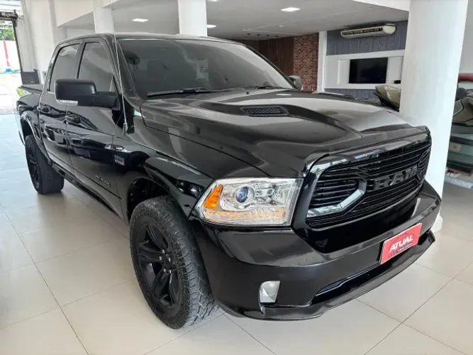 Ram Classic Laramie 5.7 V8 16V Gasolina 4X4 Aut. 2022