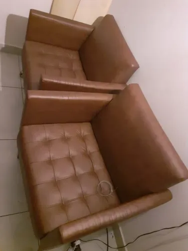 Duas Poltronas Confortáveis Marrom (Par)