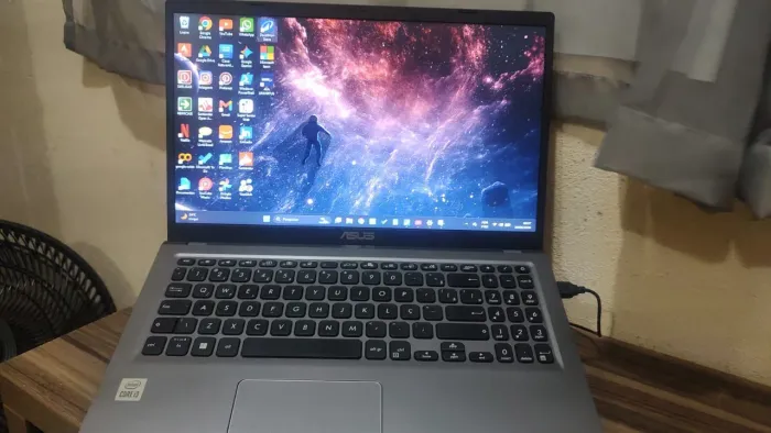 Vendo notebook Asus