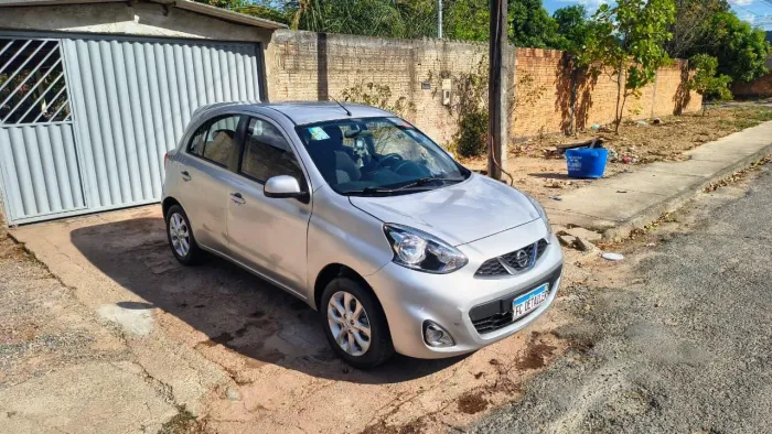 Nissan March SV 1.0 12V Flex 5P 2017
