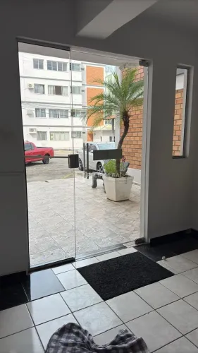 Kitnet em Campinas - São José, SC