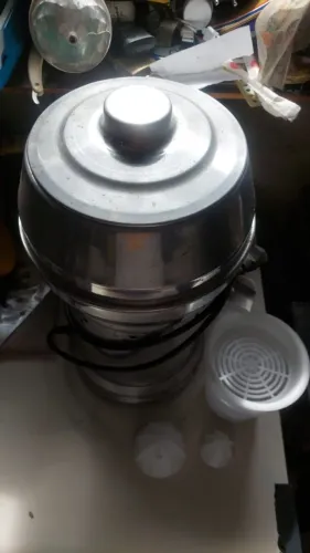 Extratora de suco laranja e limão profissional bivolt