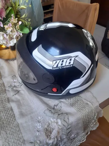 Capacete masculino n° 58