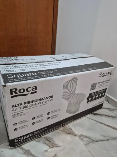 Kit Vaso Sanitário Roca com Caixa Acoplada e Assento Soft Close - Novo
