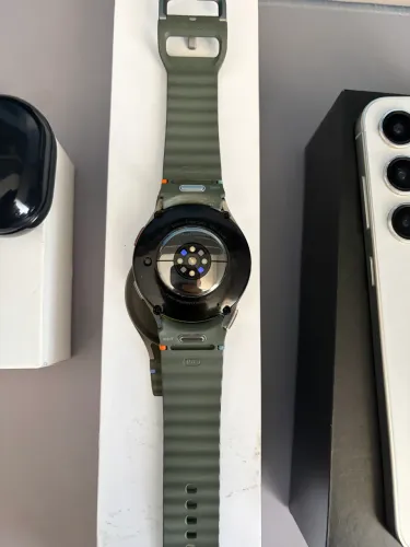 Galaxy s24+ 512gb + Watch 7 + Buds Live