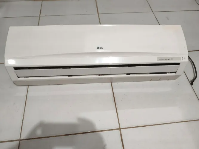 Ar condicionado LG 9.000 BTUs