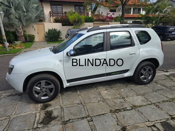 Renault Duster Dynamique 2.0 Hi-flex 16V Aut. 2014