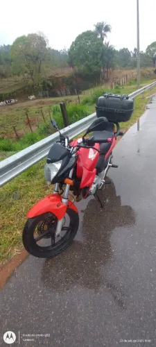 Vendo ou troco por carro no mesmo valor.