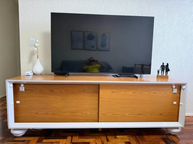 Rack / Buffet em Madeira Maciça 2,20m - Design Moderno | Excelente Oportunidade