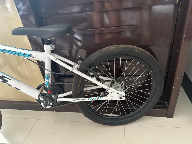 Bicicleta semi niova