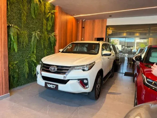Toyota Hilux SW4 SRX 4X4 2.8 TDI 16V Dies. Aut. 2019