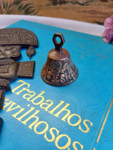 Sininho peruano em bronze aproximadamente 5cm 