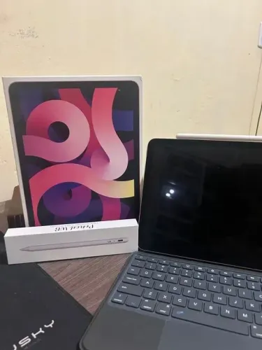iPad Air 4 - 64GB | Teclado Bluetooth + Caneta 12x225
