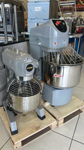Batedeira Profissional RHINO BATI-20 220V Motor: 1 CV